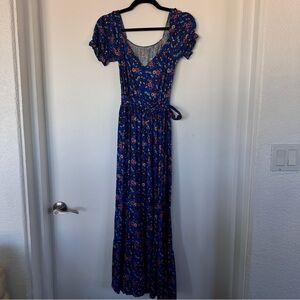 Chic Blue Floral Maxi Dress